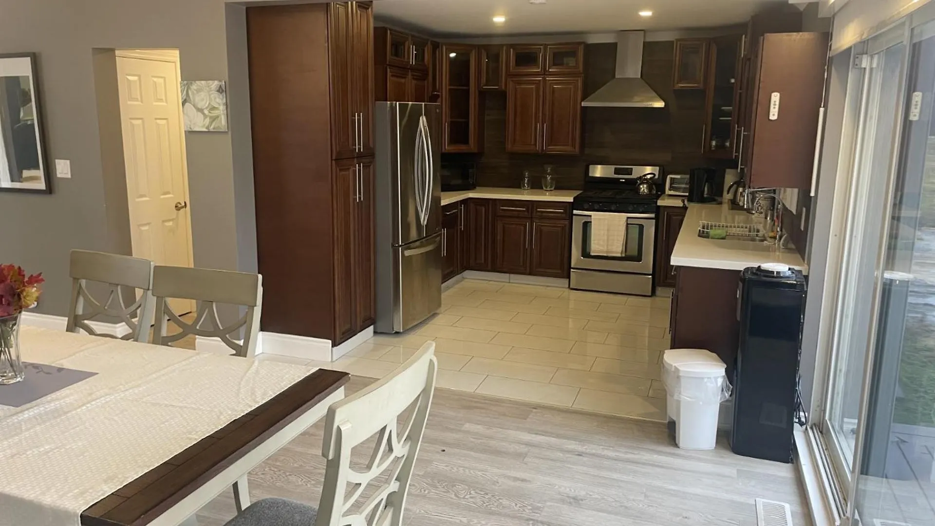 Holiday home Country In The City - Wonderful Complimentary Breakfast Delivered Daily To House Niagara Falls Canada